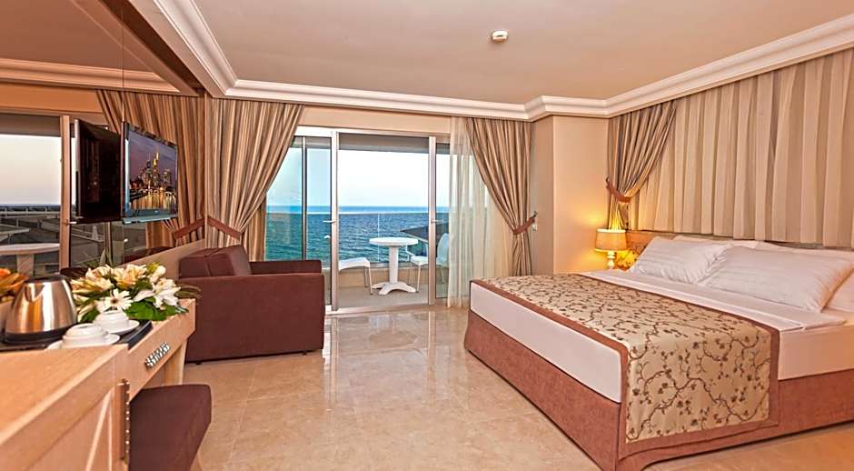 Xperia Saray Beach Hotel