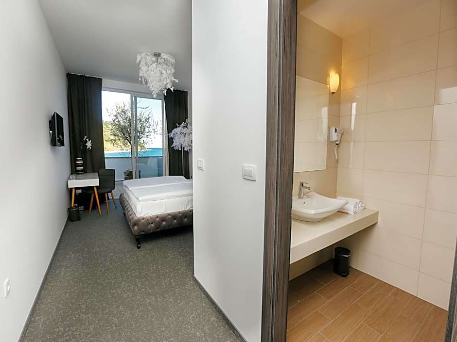 Barbara Piran Beach Hotel