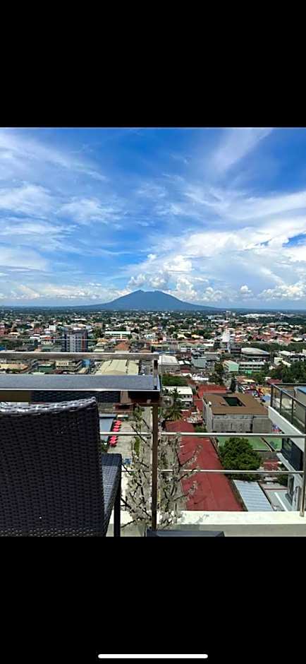 Walking Street Condo Beautiful 1 king bedroom