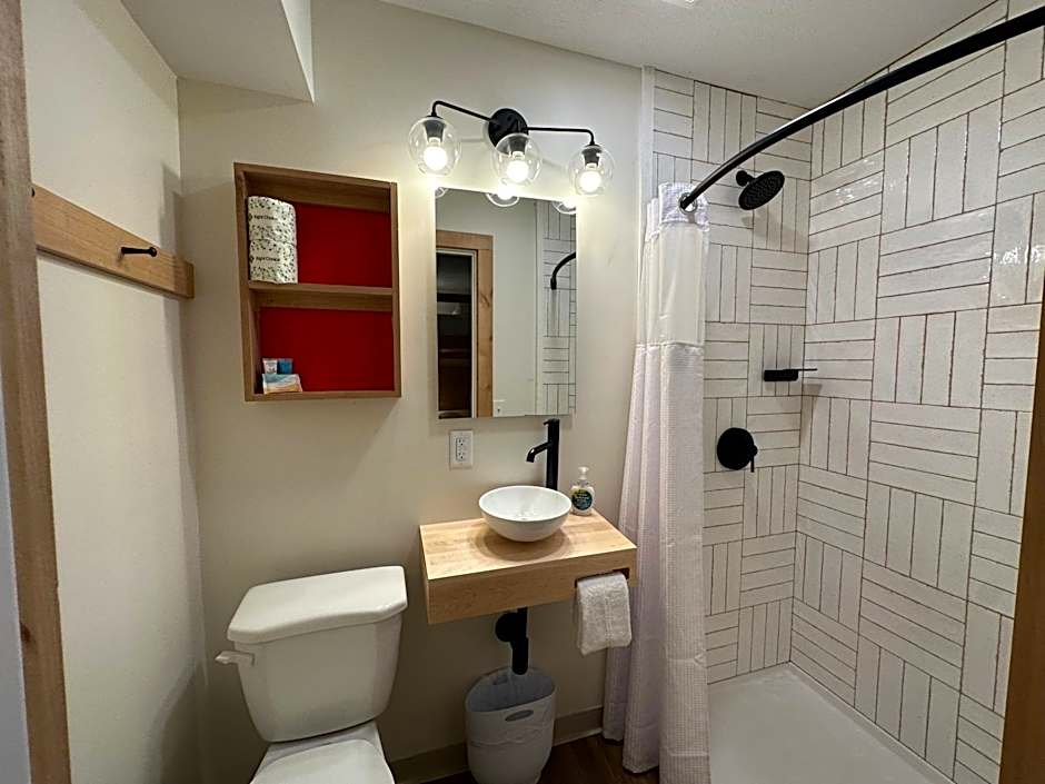 Explorer Rest & Recreation