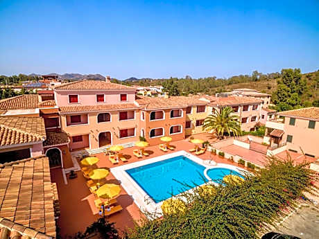 ISA - Residence with swimming-pool in Sos Alinos