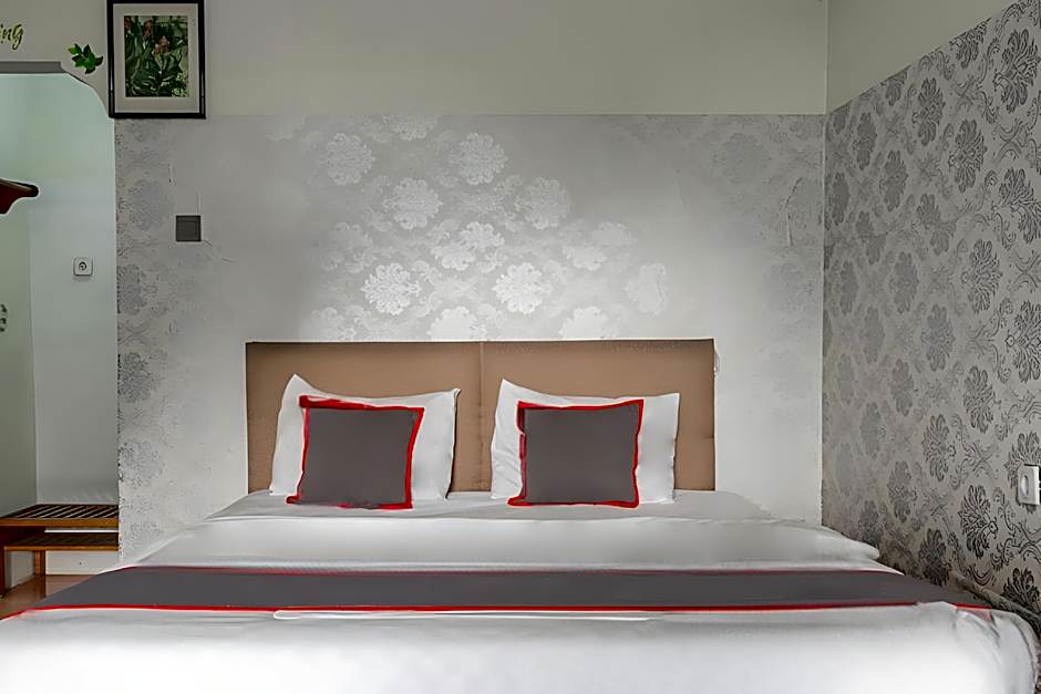 Capital O 93733 Hotel Linggarjati Kuningan