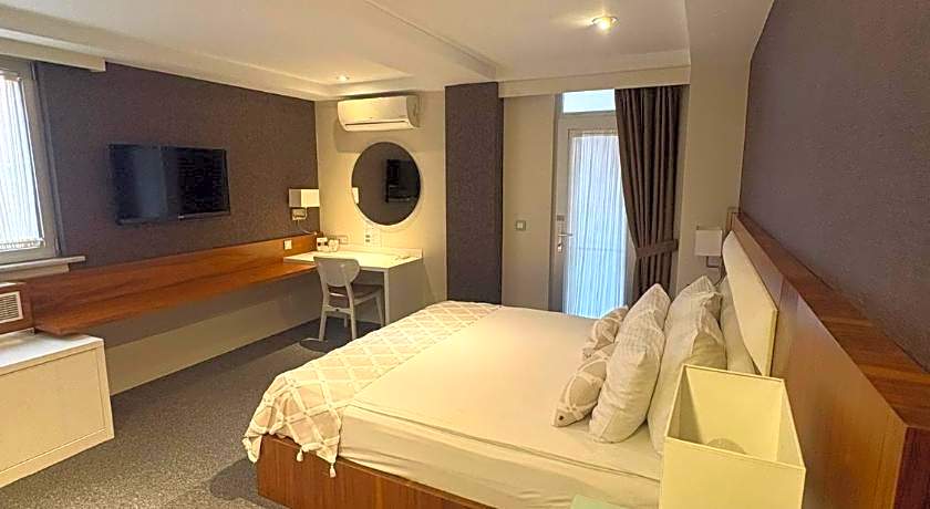 End Glory Hotel