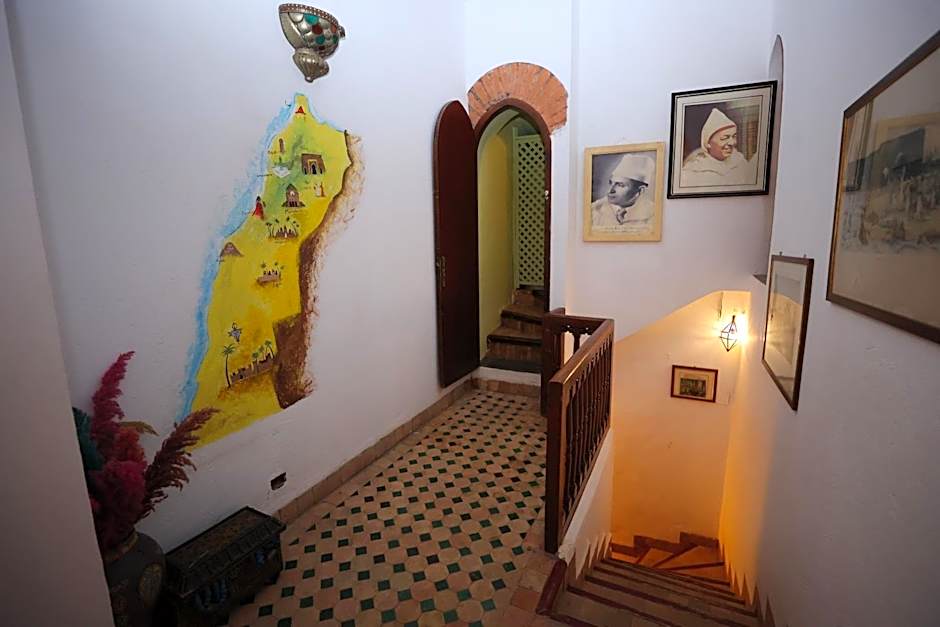 Riad O LY