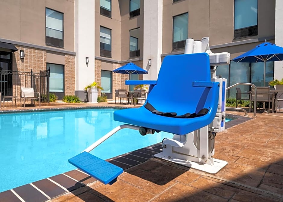 Holiday Inn Express and Suites New Orleans Airport By IHG