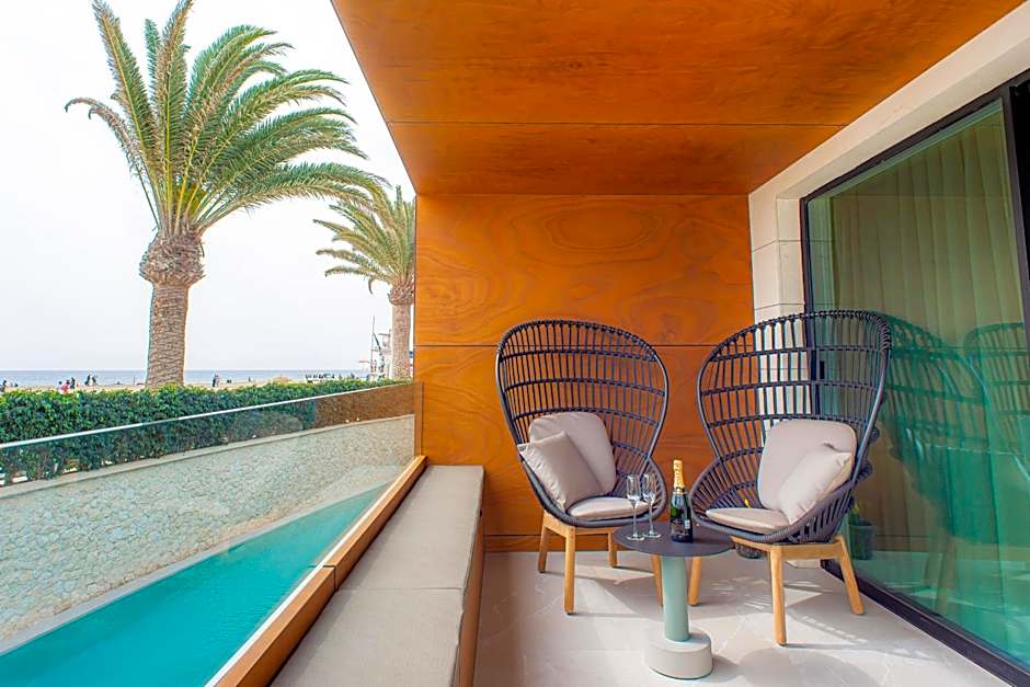 TenSuites - Adults Only