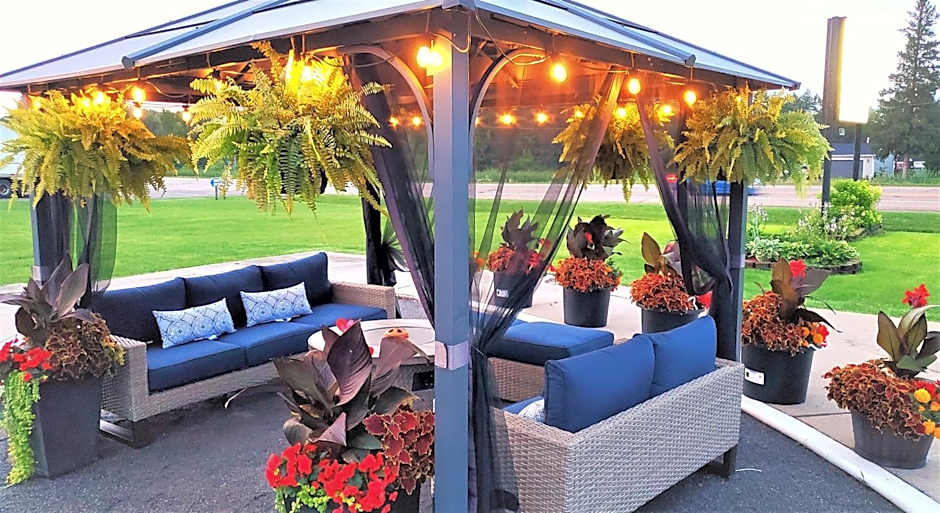 Knights Inn Colonial Fireside Inn