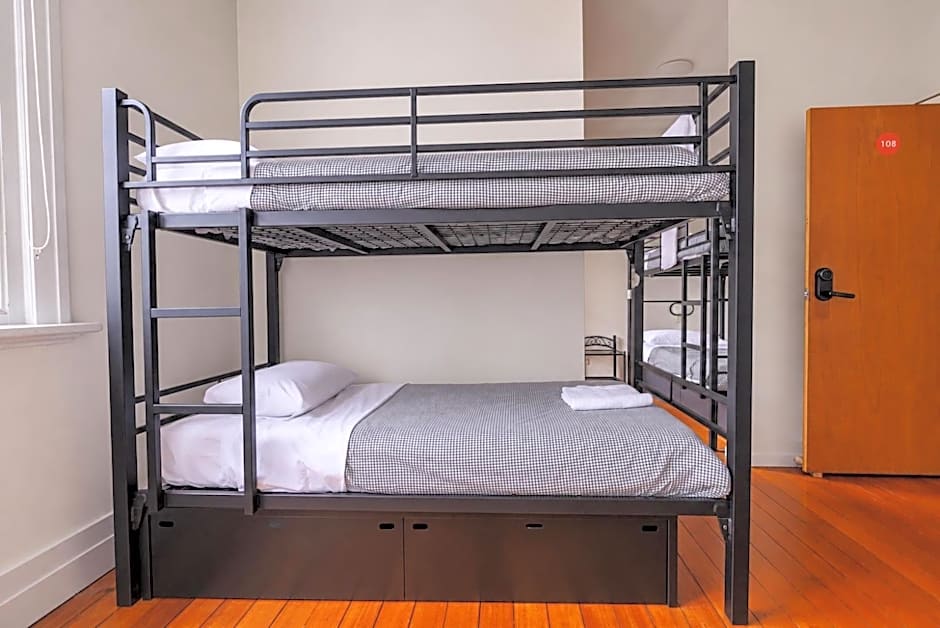 YHA Hobart Central