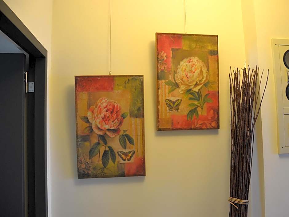 43&13 Room Store B&B