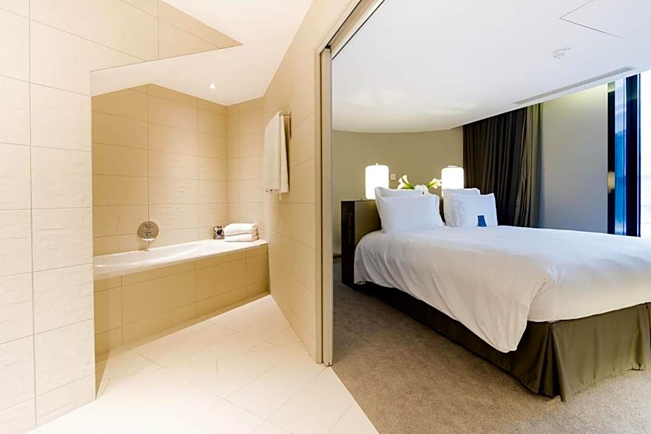 Radisson Blu CDG Airport Terminal Hotel, Paris