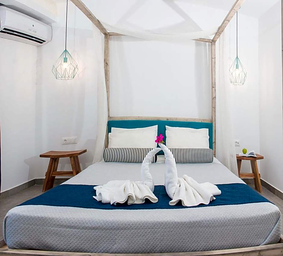 Malibu Boutique Studios & Bungalows