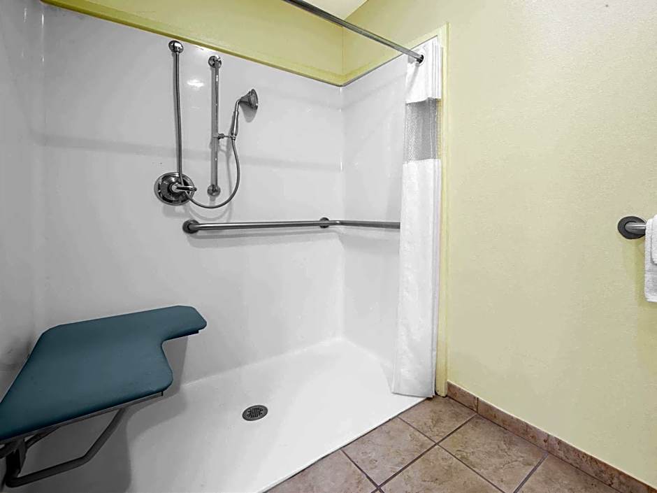 Days Inn by Wyndham Lubbock South