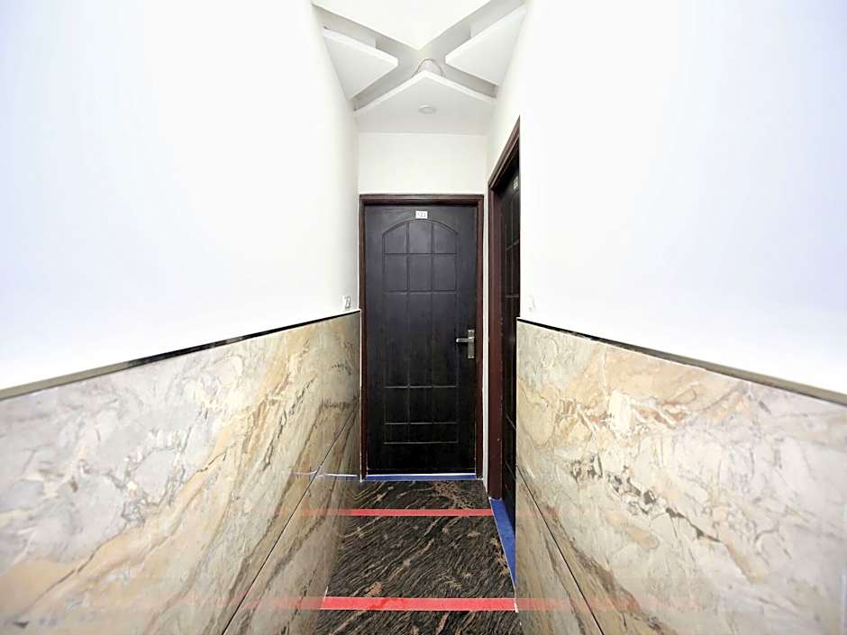 16763 Hotel True Man