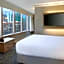 Courtyard by Marriott Chicago Downtown/Magnificent Mile