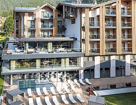 Ciampedie Luxury Alpine Spa Hotel