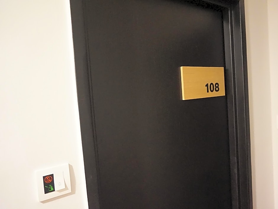 Super 8 Hotel @ Bayan Baru