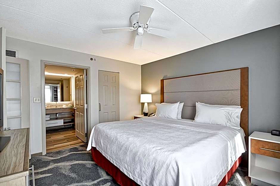 Photo 1 of 4 of 1 King Bed Suite, Mobility Accessible