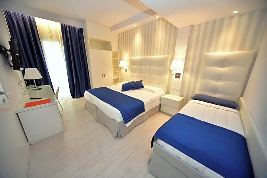 Hotel Fedora Riccione - FRONTE MARE