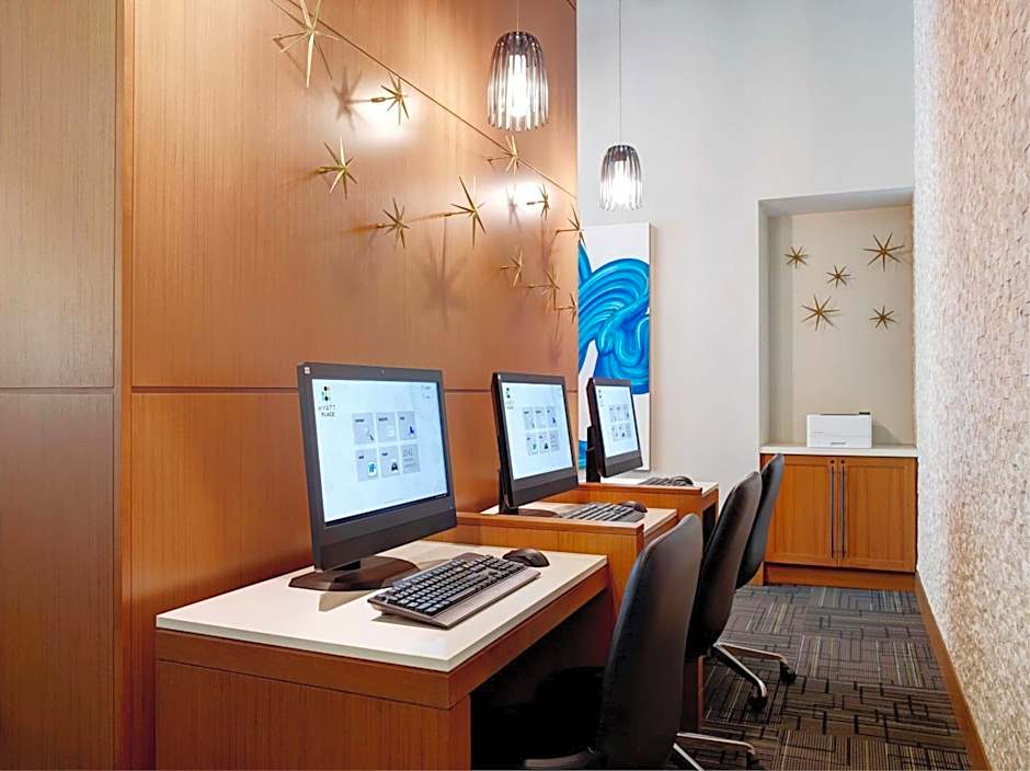 Hyatt Place Arlington Courthouse