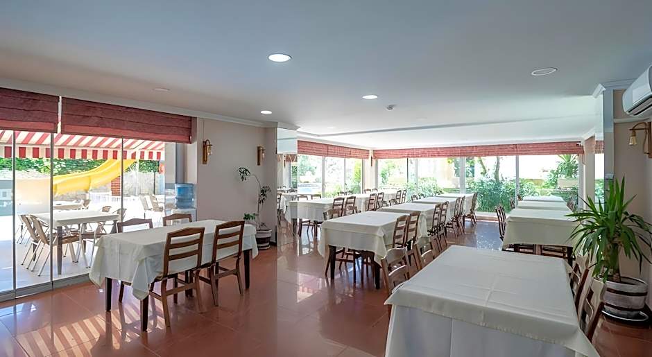 Lara Dinc Hotel