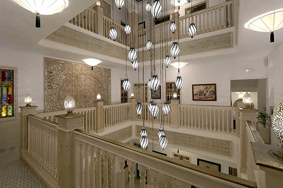 Riad Wazani Square & SPA