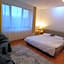 VillaWeb 9rooms - Long term business aparthotel 29 Euro per night per room, min 3months