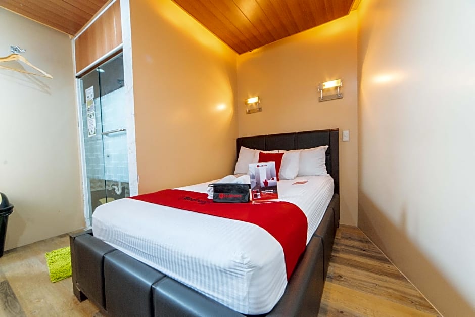 RedDoorz@Lawaan Roxas City