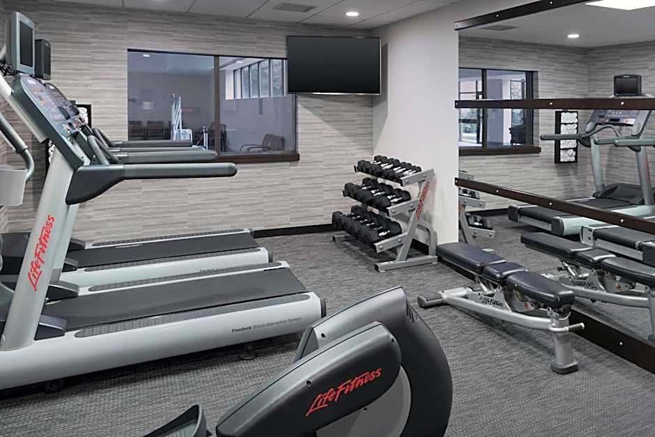 Fairfield by Marriott Inn & Suites Stoughton