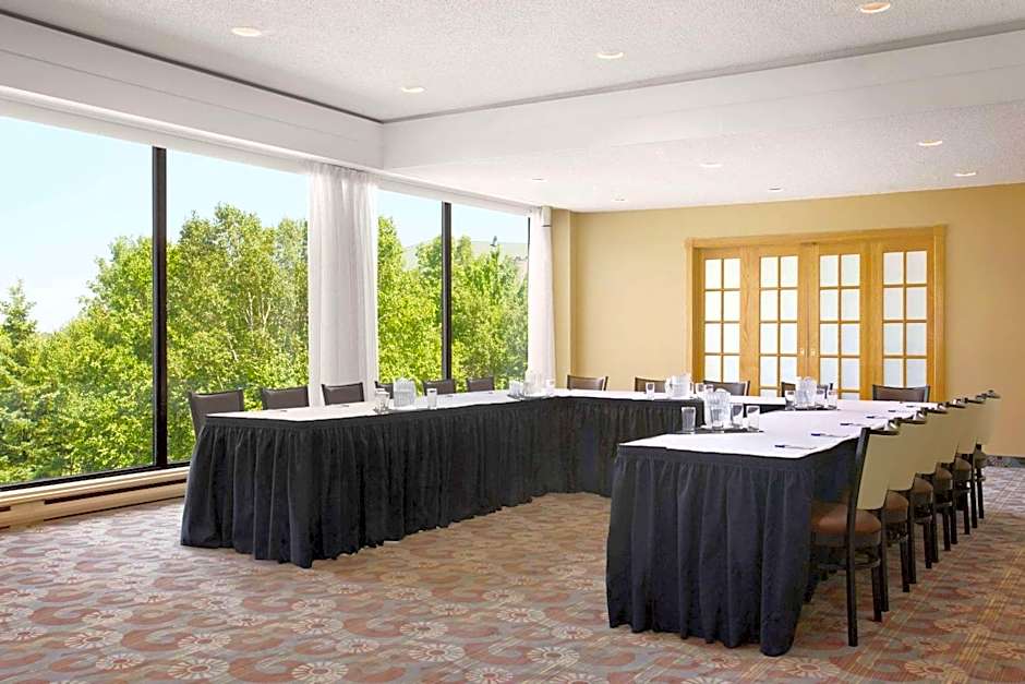 Travelodge by Wyndham Sydney