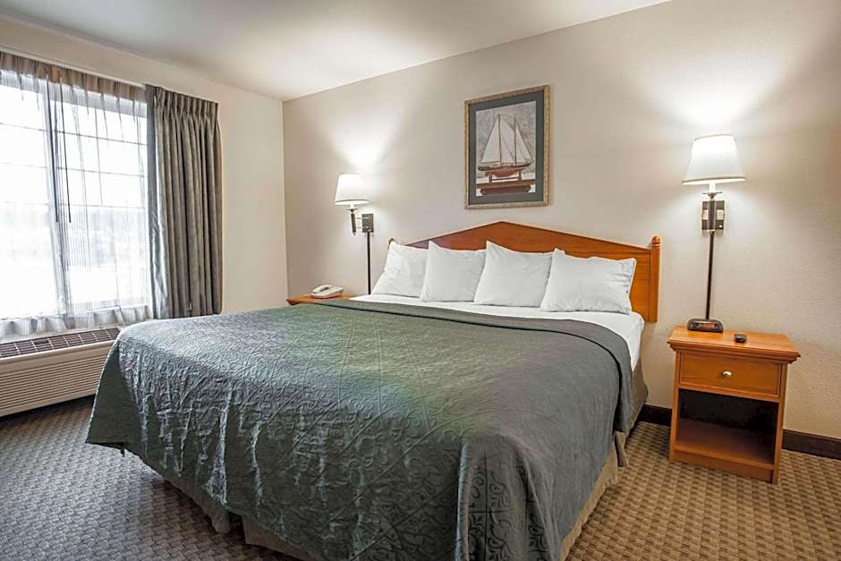 Quality Inn & Suites Federal Way - Seattle