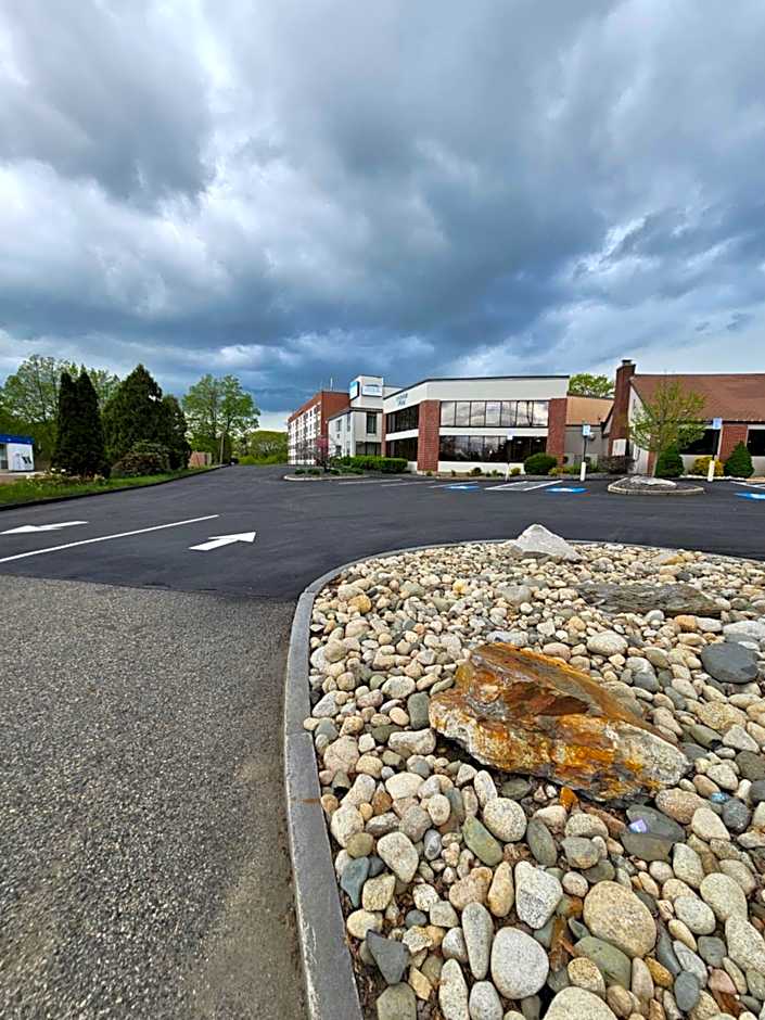 Germaine Inn South Portland