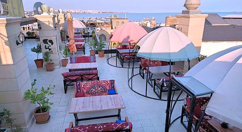 Atropat Old City Hotel