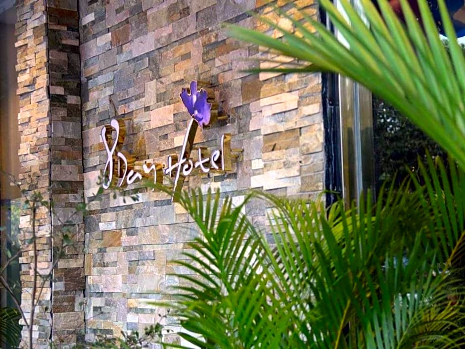 8Day Hotel