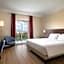 Courtyard by Marriott Rome Central Park