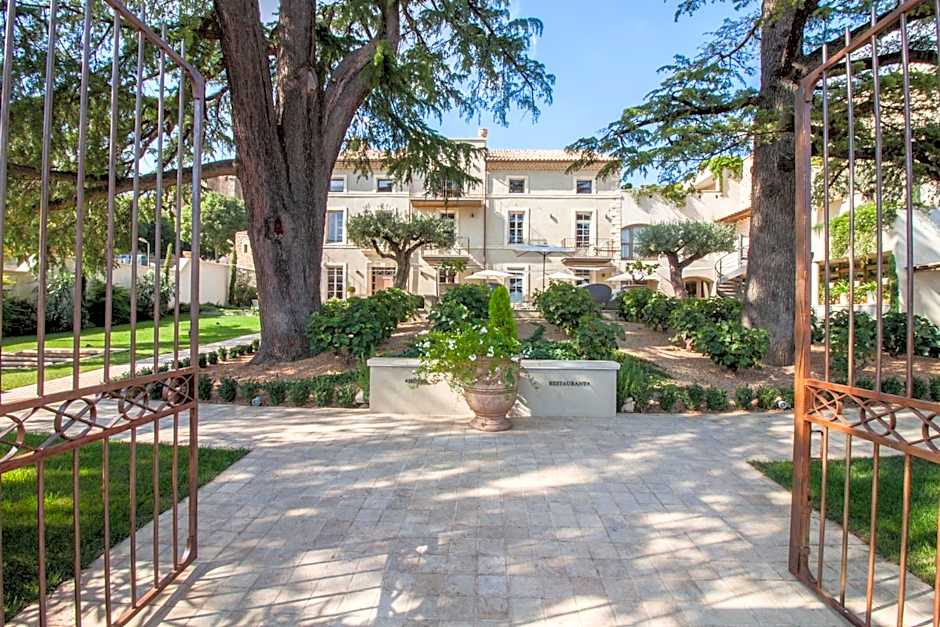 Boutique Hôtel La Villa Montesquieu & sa piscine