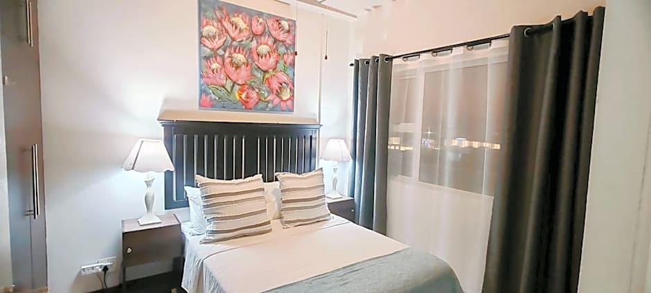 Gateway Oceans - 2 Adults & 4 Children ONLY - Families or 1 Couple only - No parties