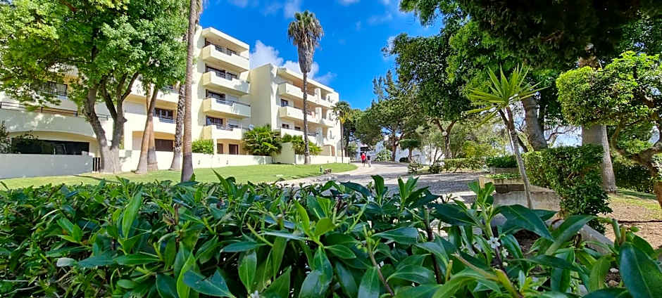 Albufeira Jardim by Umbral