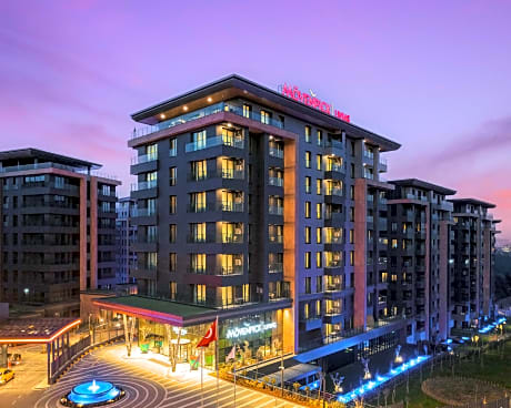 Movenpick Living Istanbul Camlivadi