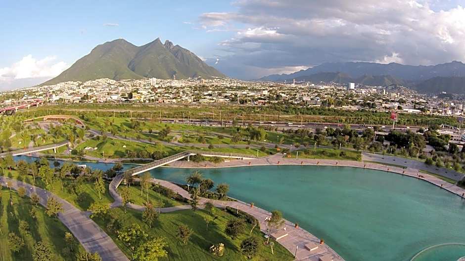 Hoteles ANTIGUA - SANTA LUCIA MTY
