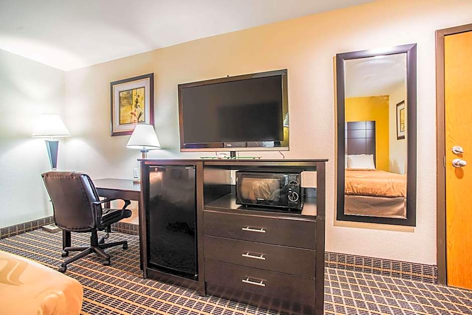Quality Inn Carbondale University area