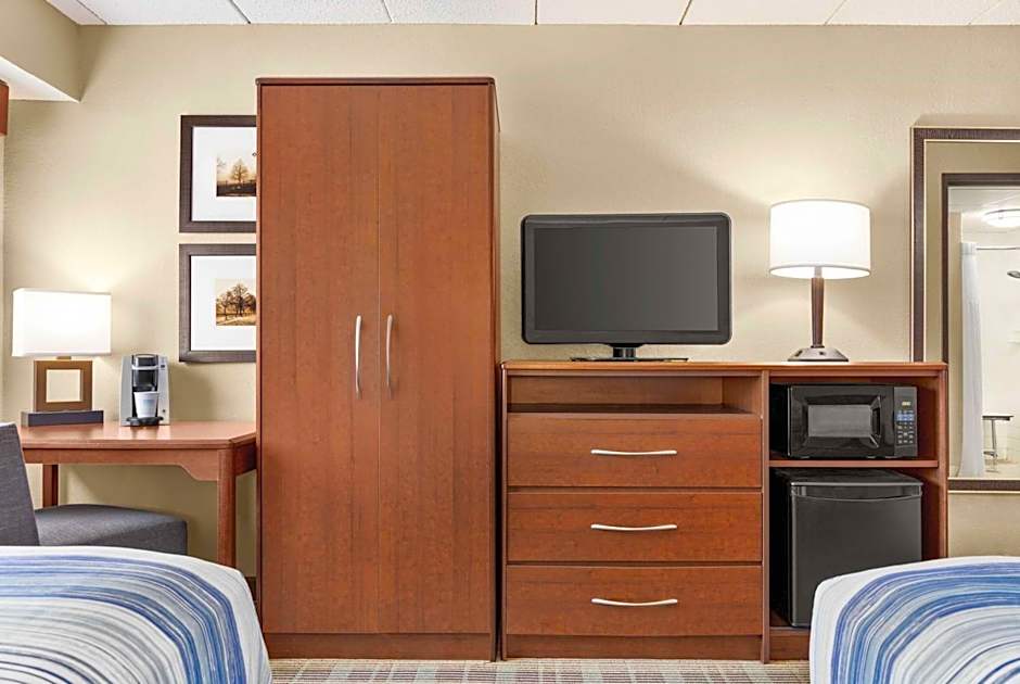 AmericInn by Wyndham Roseau