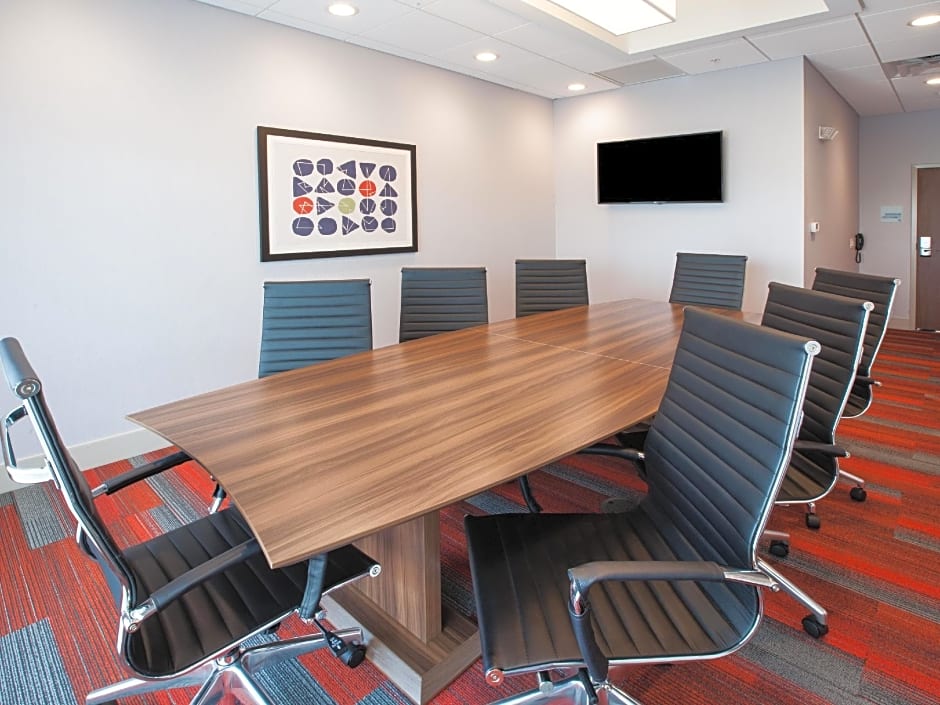 Holiday Inn Express & Suites Indianapolis NE - Noblesville By IHG