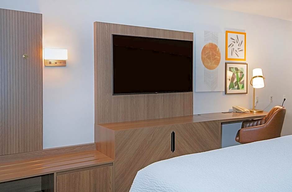 Holiday Inn Hotel and Suites-Kamloops By IHG