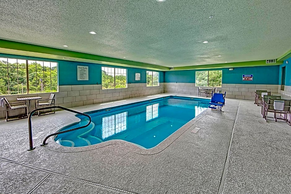 Holiday Inn Express Hotel & Suites Crossville By IHG