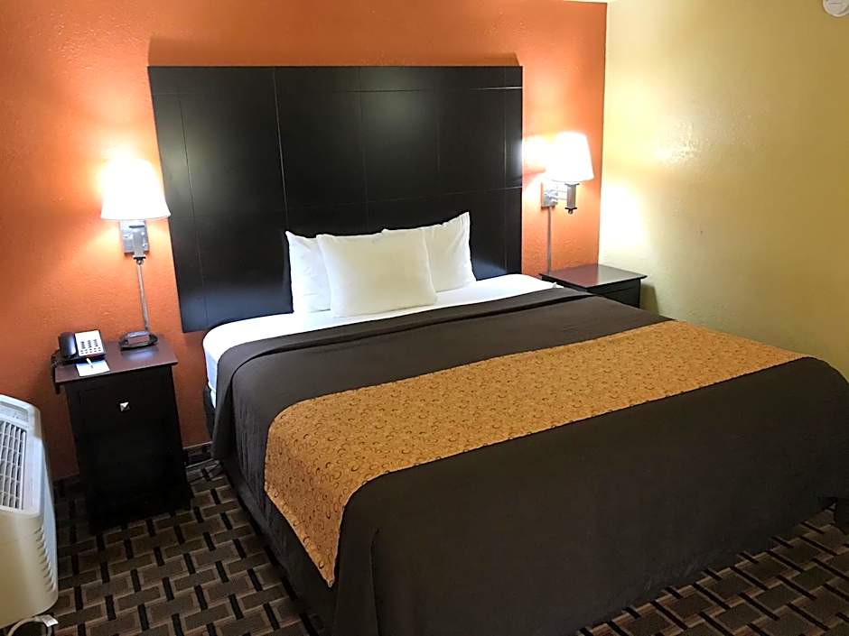 Days Inn by Wyndham Joplin