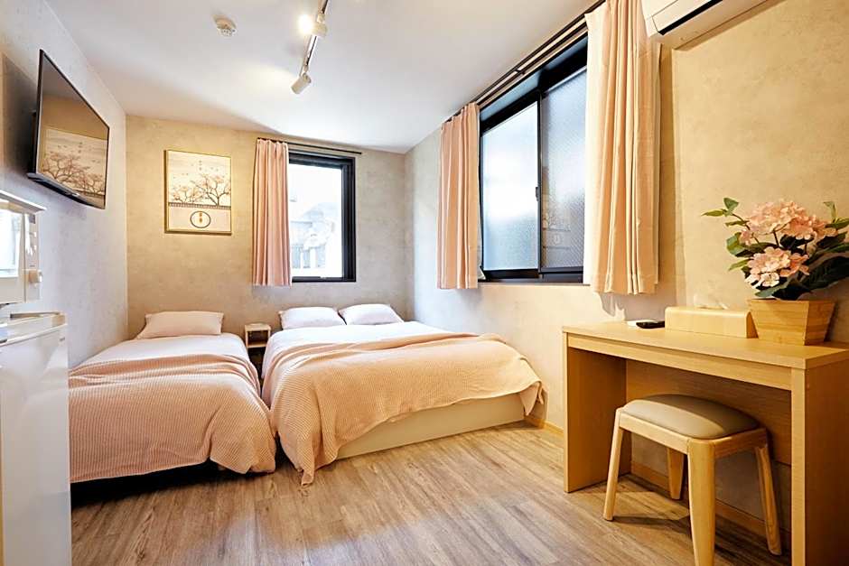 Designed apart ment Yamanote Line Shin-Okubo Sta 3 min walk