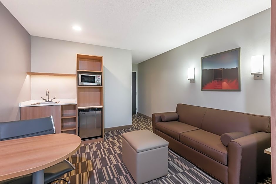 Microtel Inn & Suites by Wyndham New Martinsville