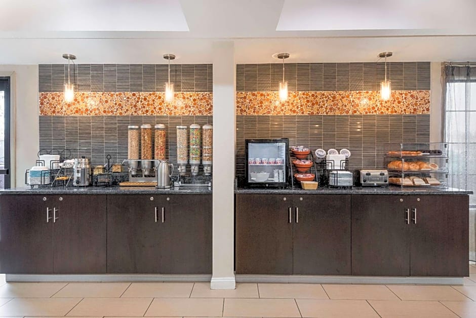 La Quinta Inn & Suites/New River Gorge National Park