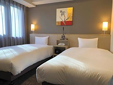 Standard Twin Room - Non-Smoking