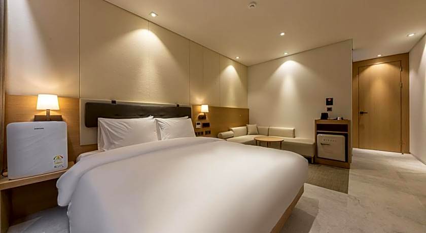 Masan Daisy Hotel